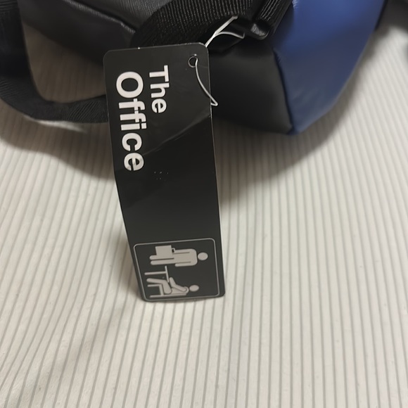 Sunder mufflin inc backpack - Picture 4 of 5